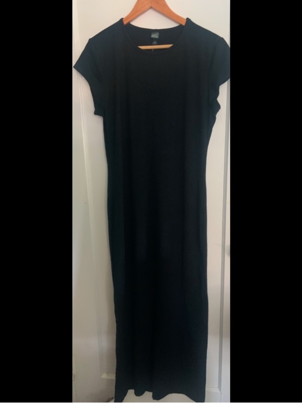Black Women's Maxi T-Shirt Dress - Minimal Crewneck